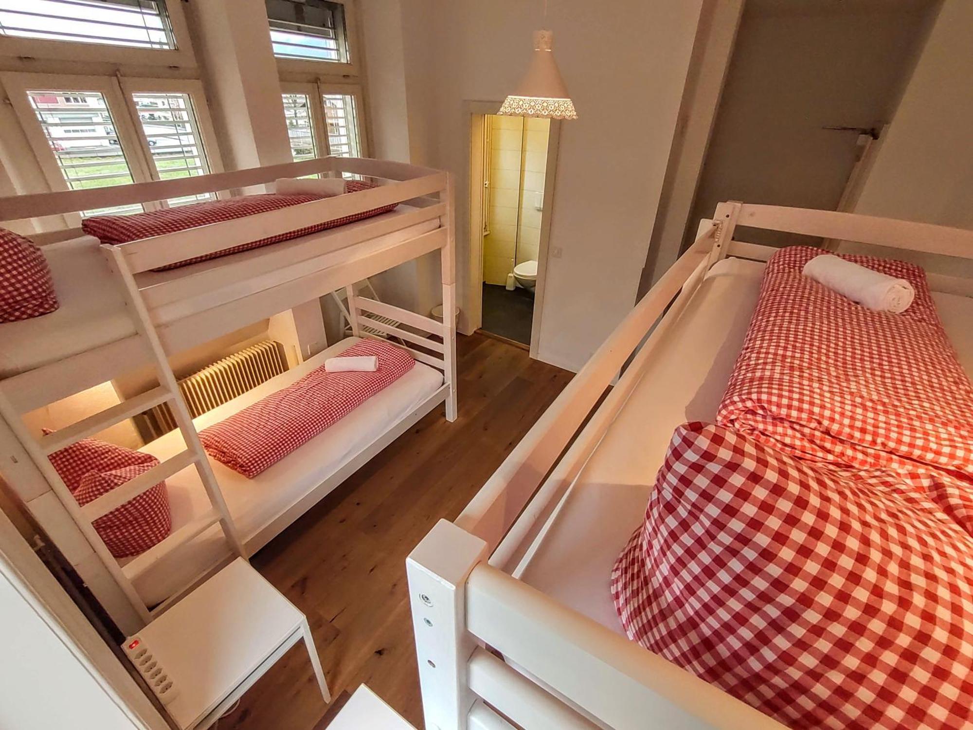 Adventure Hostel Interlaken Unterseen Ngoại thất bức ảnh